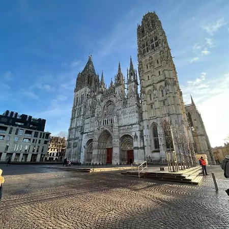 Paulette Centre Cathedrale Rouen