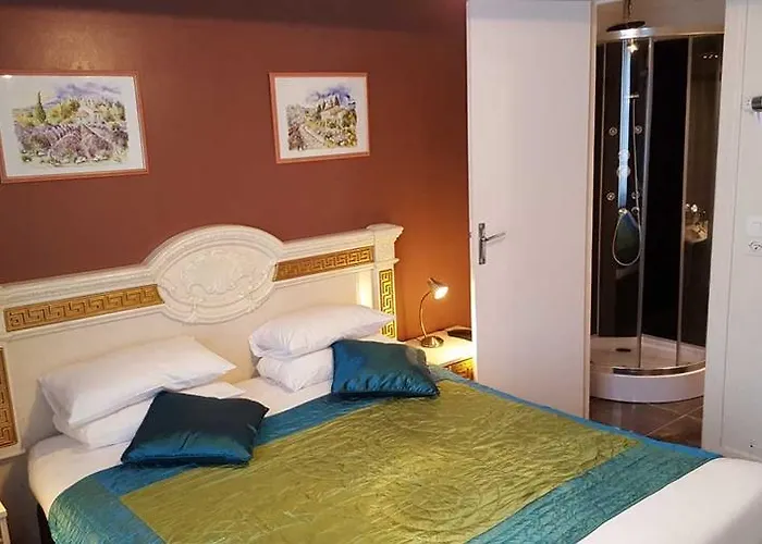 Paulette Centre Nouveau Hotel 3*