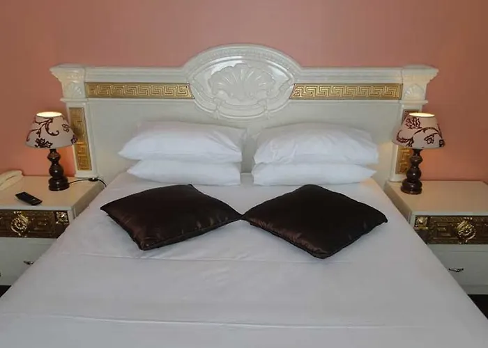 Paulette Centre Nouveau 3* Rouen