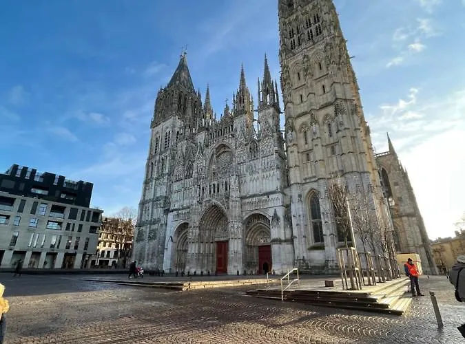 Paulette Centre Cathedrale Rouen