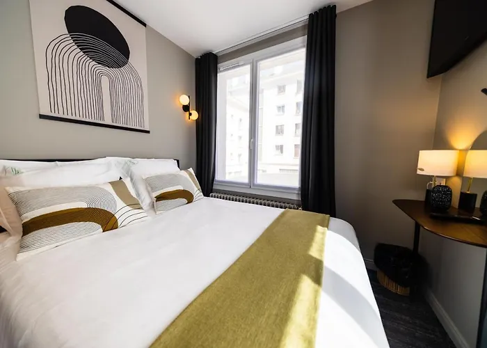 Paulette Centre Nouveau 3*