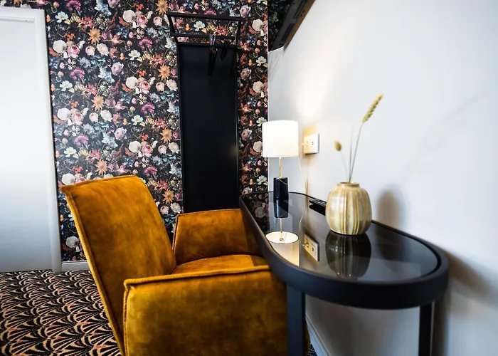 Hotel Paulette Centre Cathedrale 3*