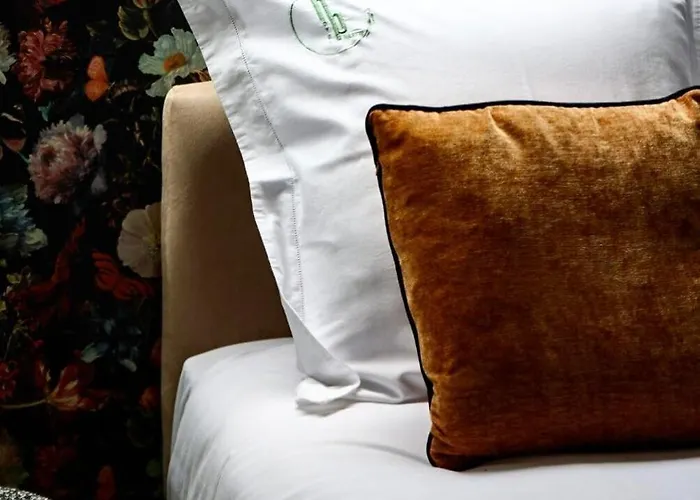 Paulette Centre Cathedrale Rouen