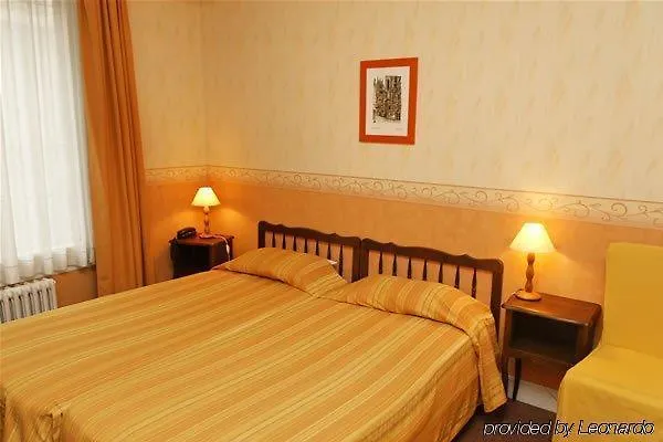 Paulette Centre Cathedrale 3*